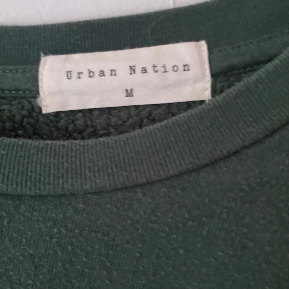 Sweater - Picture 4 of 4